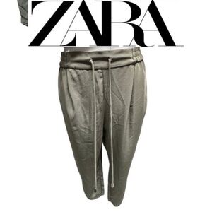 Zara-Relaxed Fit Olive Green
Jogger Pants NWT